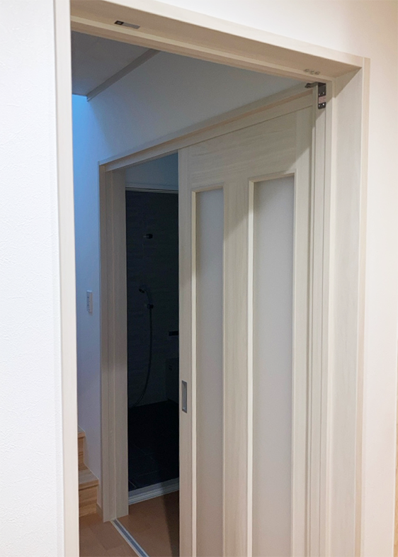 鴻巣市　木造2階建て大屋根の家　高断熱、高気密、床下AC全館暖房仕様